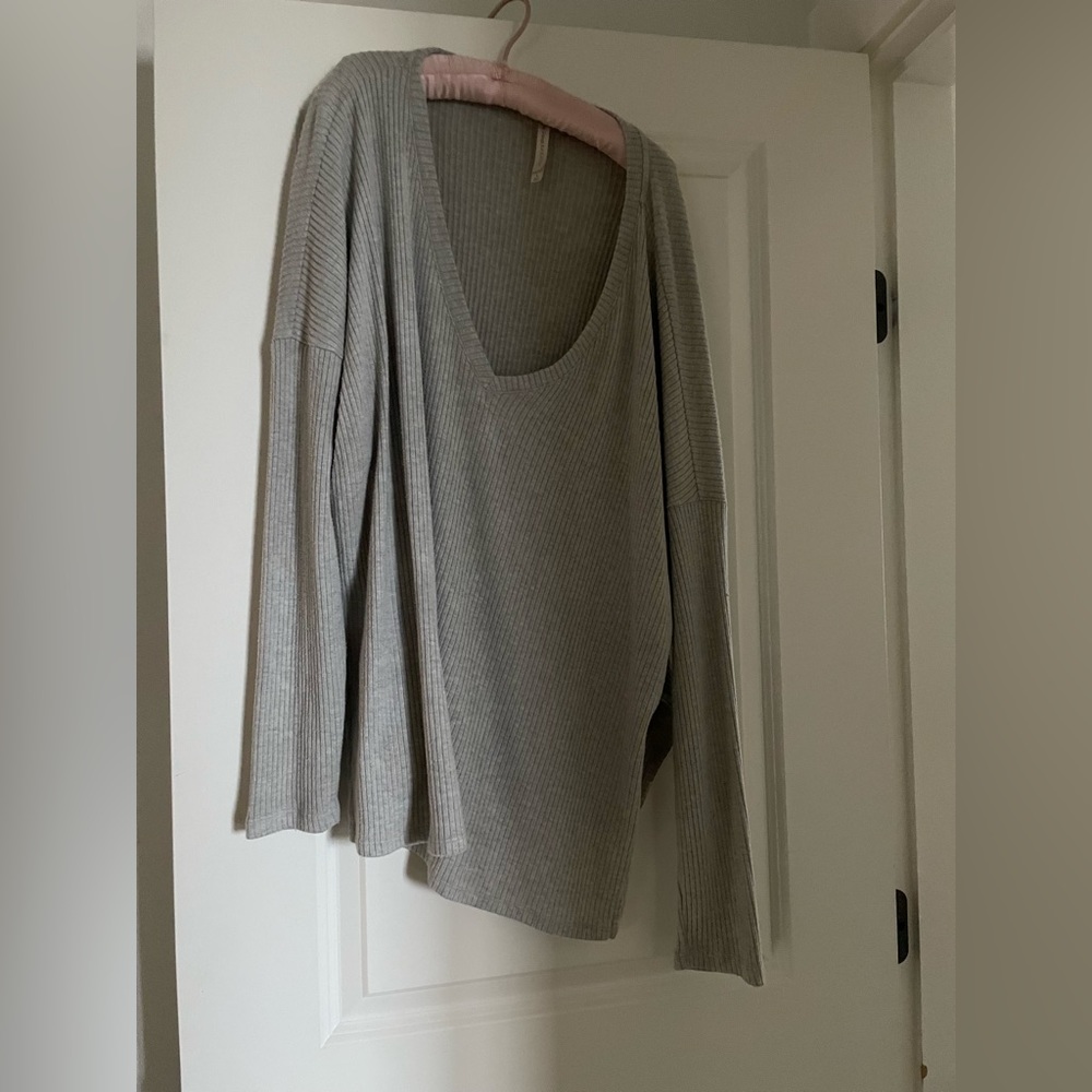 Babaton Sweater/Shirt